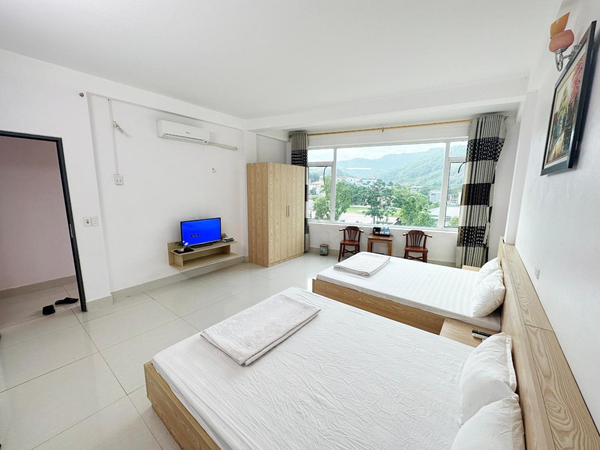 Quy Anh Hotel Bao Lac Town Ngoại thất bức ảnh