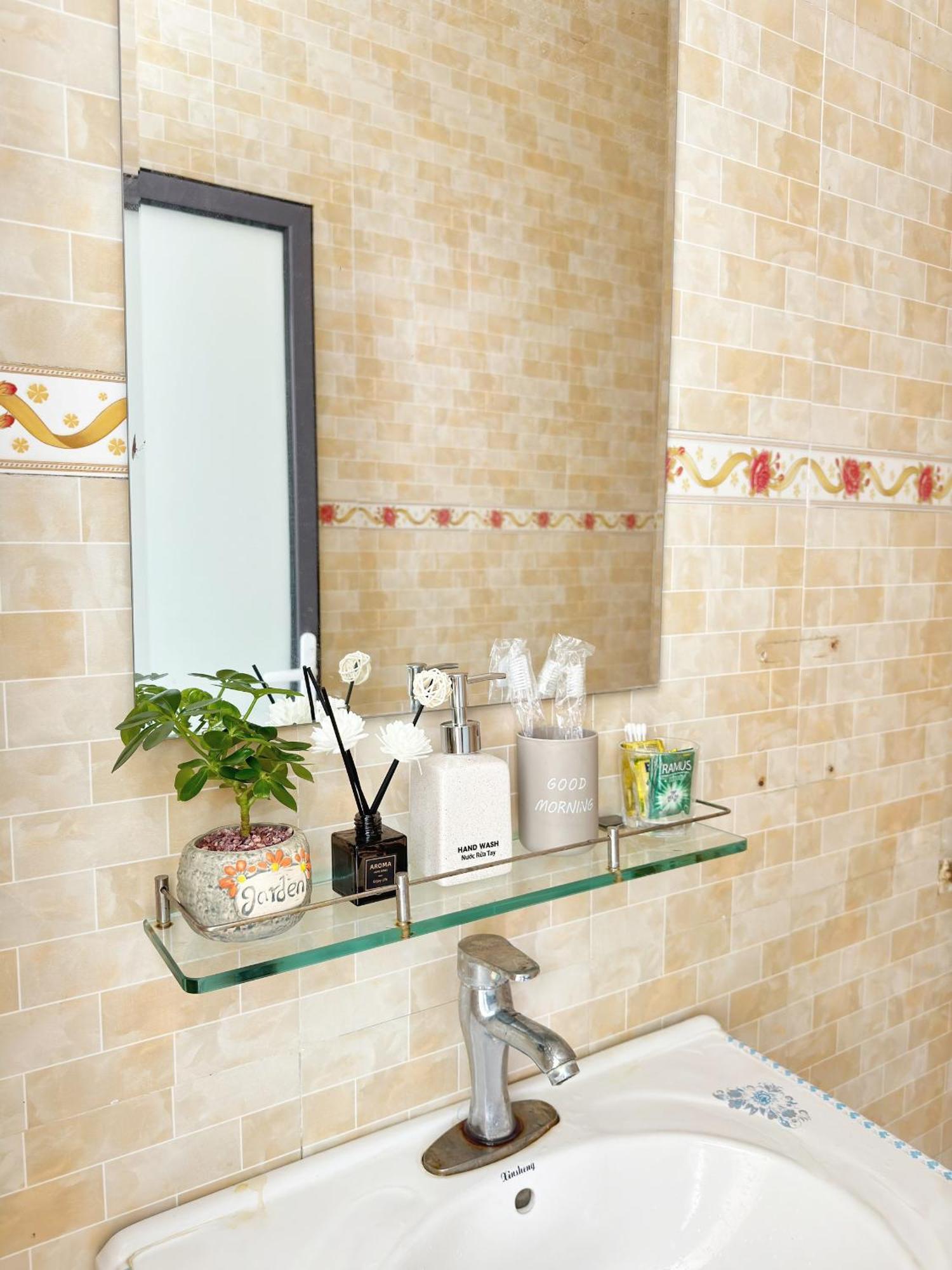 Quy Anh Hotel Bao Lac Town Ngoại thất bức ảnh